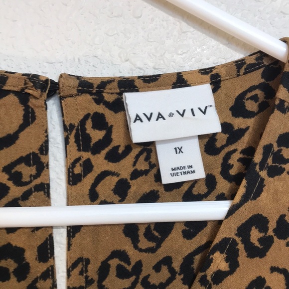 animal print blouse - Picture 5 of 5